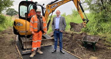 Cllr Rob Pritchard  Tamworth Footpath